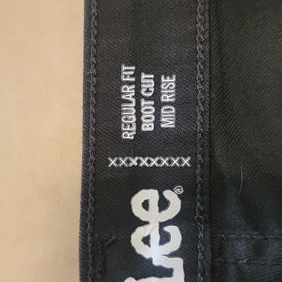 Lee Size 12P Regular Fit Boot Cut Mid Rise Black Jeans, Excellent Used Condition - Picture 9 of 14
